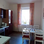 Apartament Weingut-ferienwohnung Heinz Dostert *