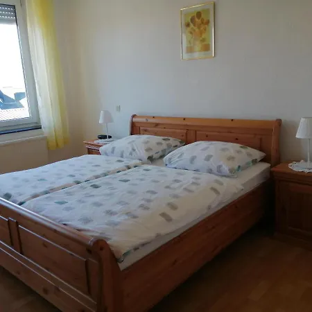 Weingut-ferienwohnung Heinz Dostert نيتيل